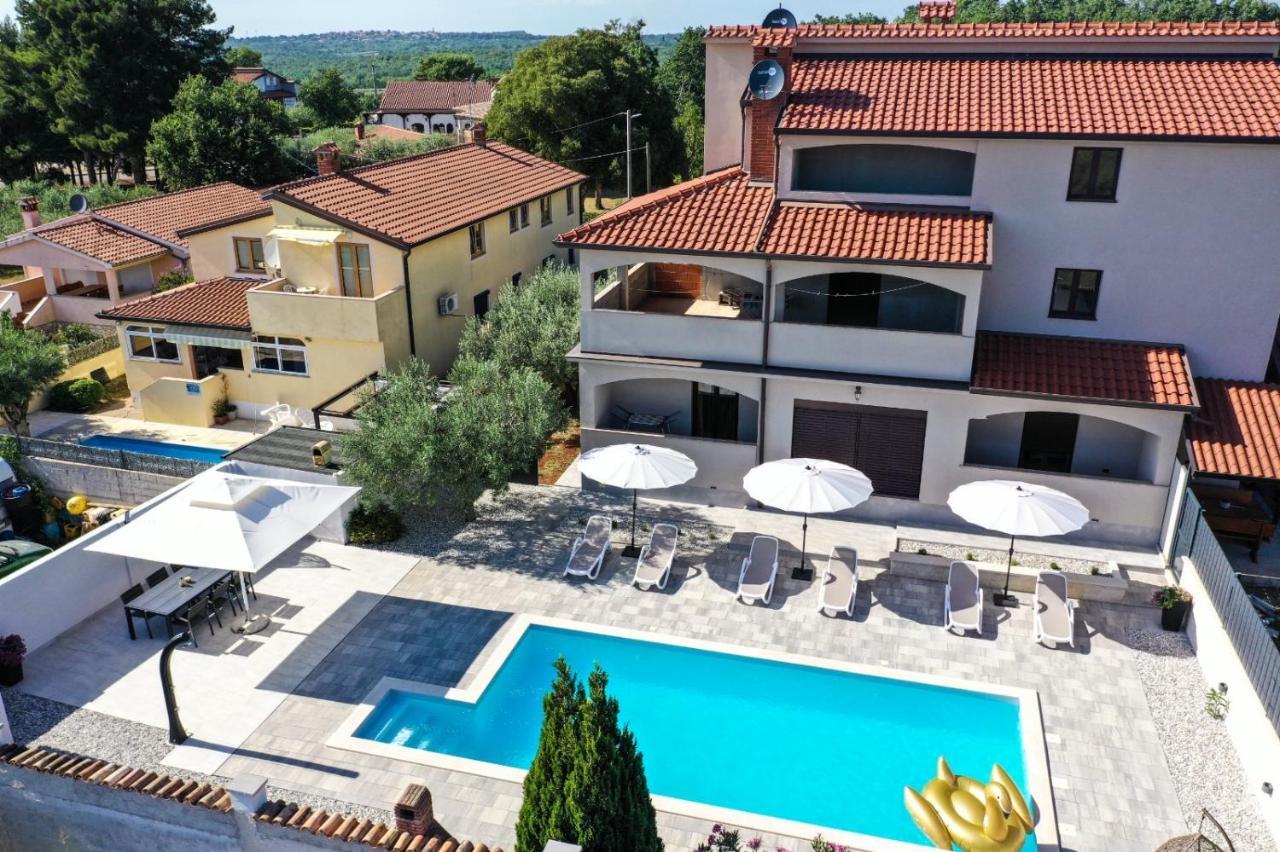 Apartment Nina With Private Pool Nova Vas  Екстериор снимка